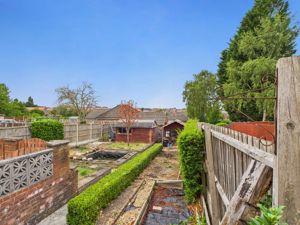 Photo 19- click for photo gallery